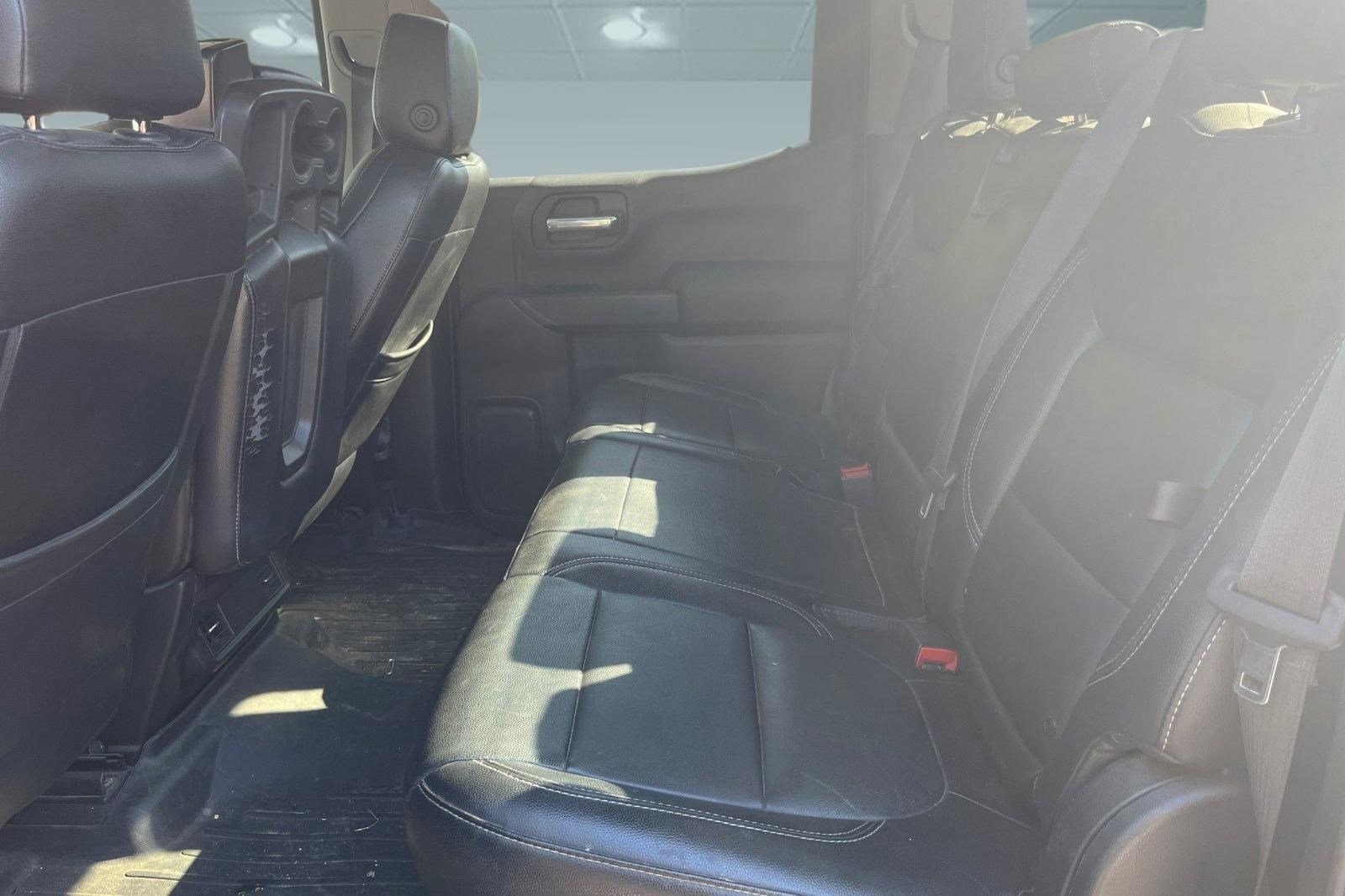 Used 2020 Chevrolet Silverado 1500 Custom w/ Custom Max Trailering Package AWD/4WD image 7