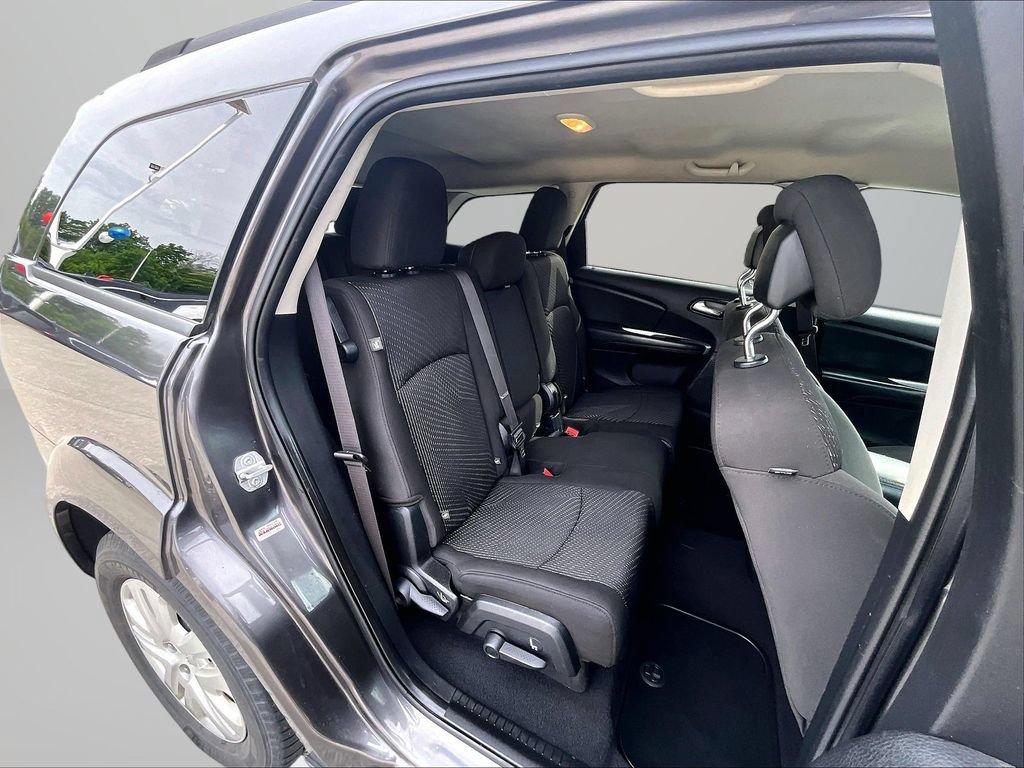 Used 2019 Dodge Journey SE FWD image 28