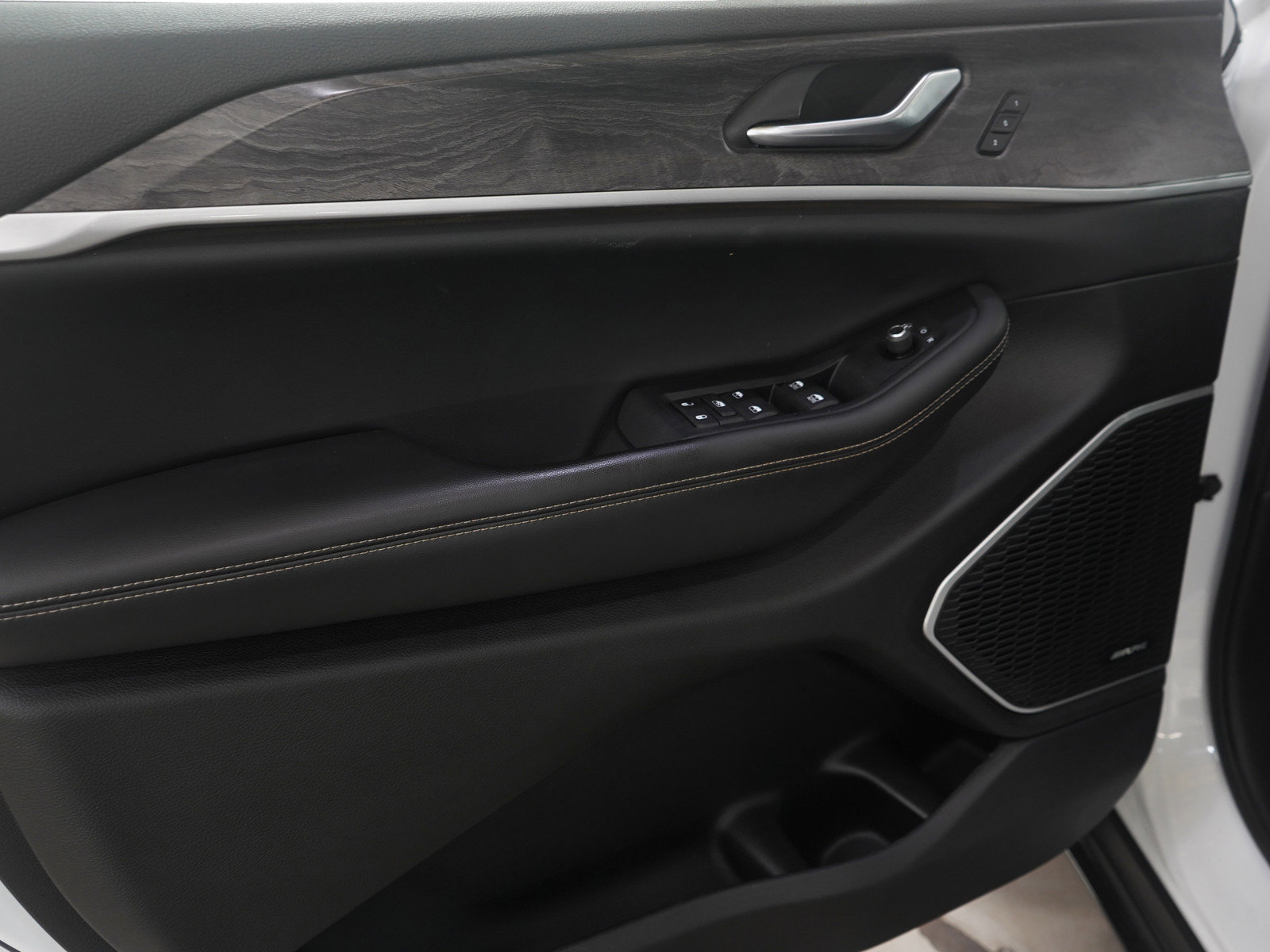 Used 2023 Jeep Grand Cherokee 4WD 4xe image 22