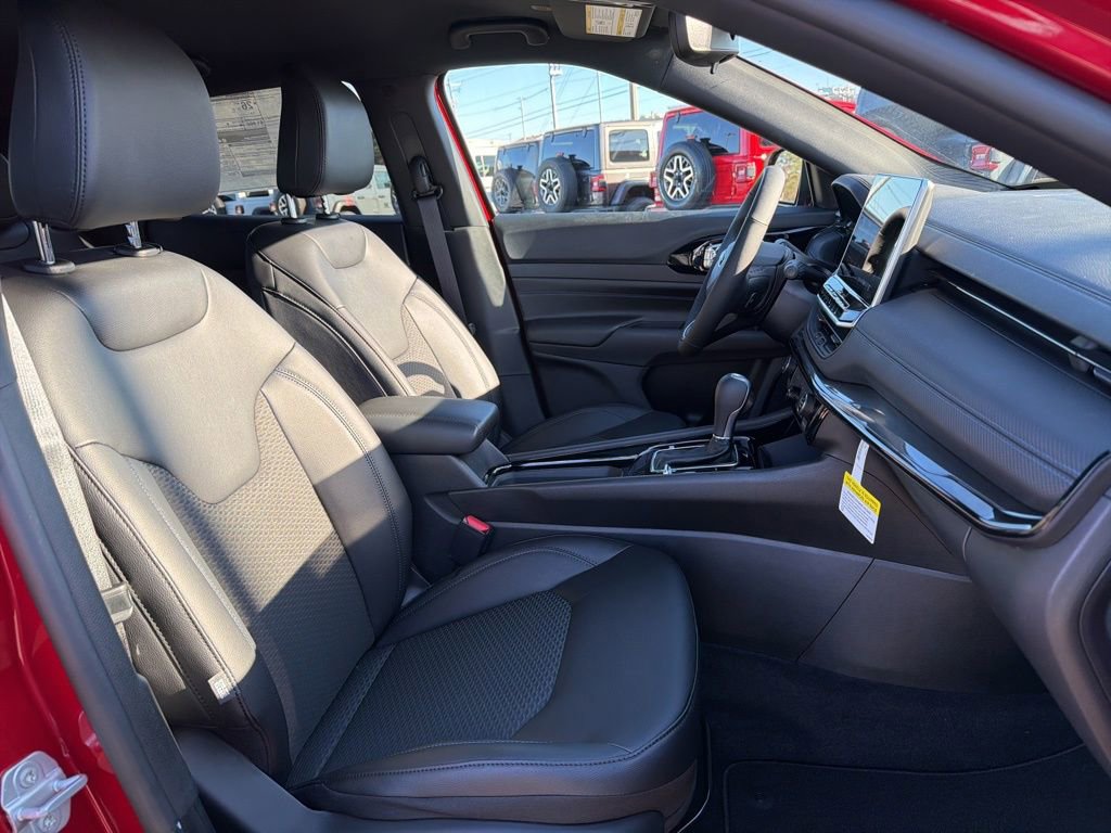 New 2026 Jeep Compass Latitude image 23