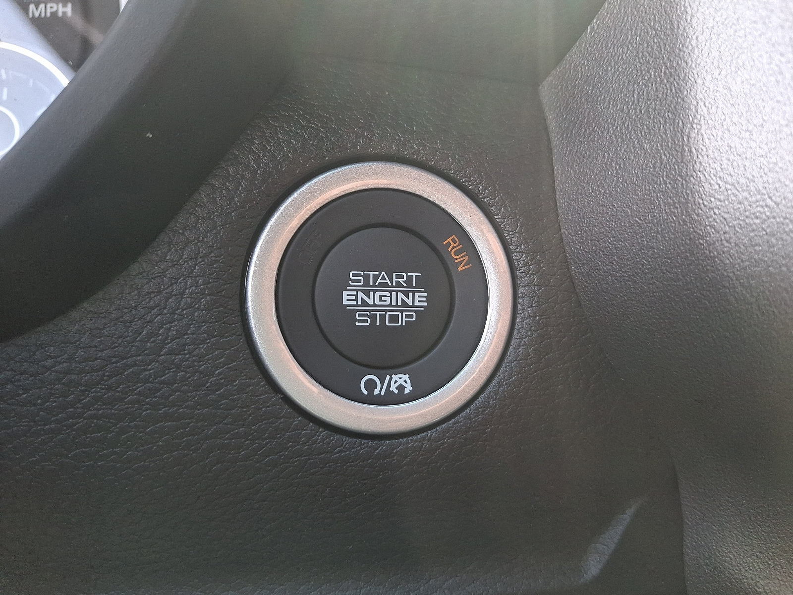 New 2026 RAM 1500 Express AWD/4WD image 17