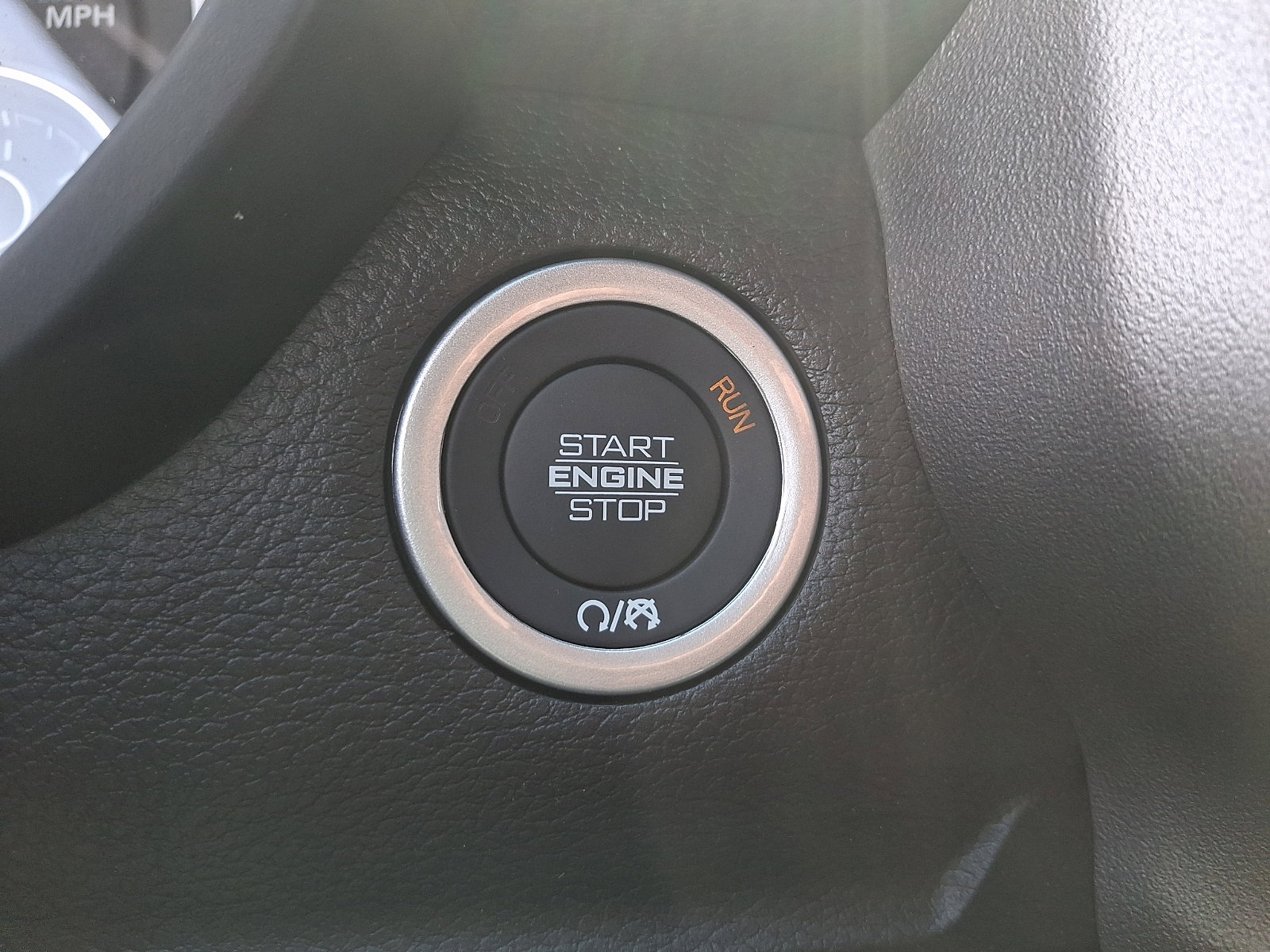 New 2026 RAM 1500 Express AWD/4WD image 17