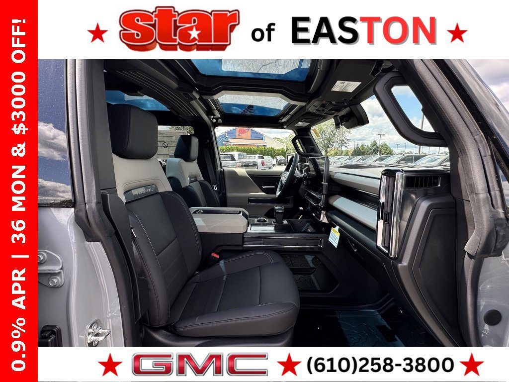New 2026 GMC Hummer EV 4x4 Crew Cab w/ LPO, Sport Package image 9