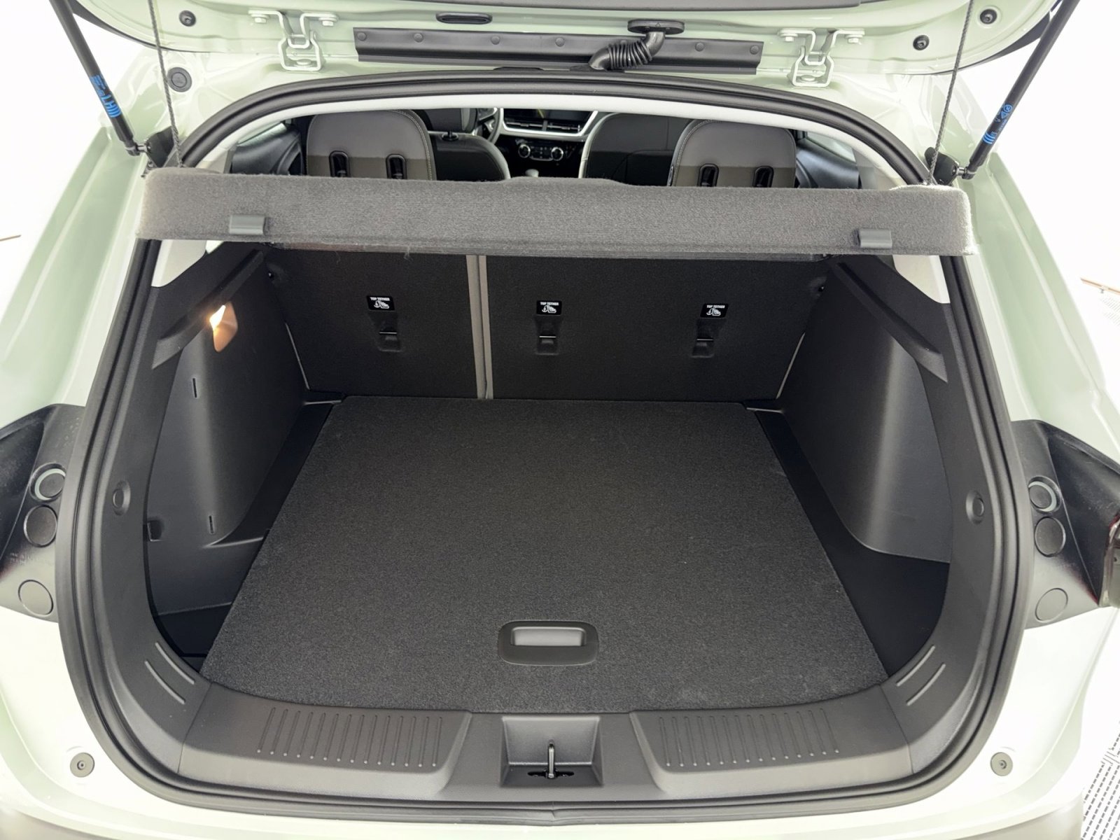 New 2026 Chevrolet Trax ACTIV FWD image 24