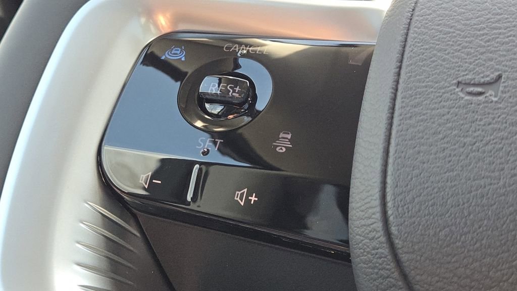 New 2026 INFINITI QX80 Luxe w/ Cargo Package image 18