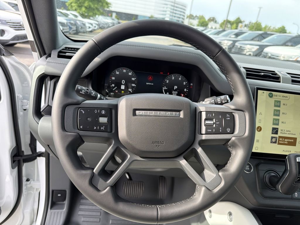 New 2026 Land Rover Defender 110 X-Dynamic SE AWD/4WD image 21