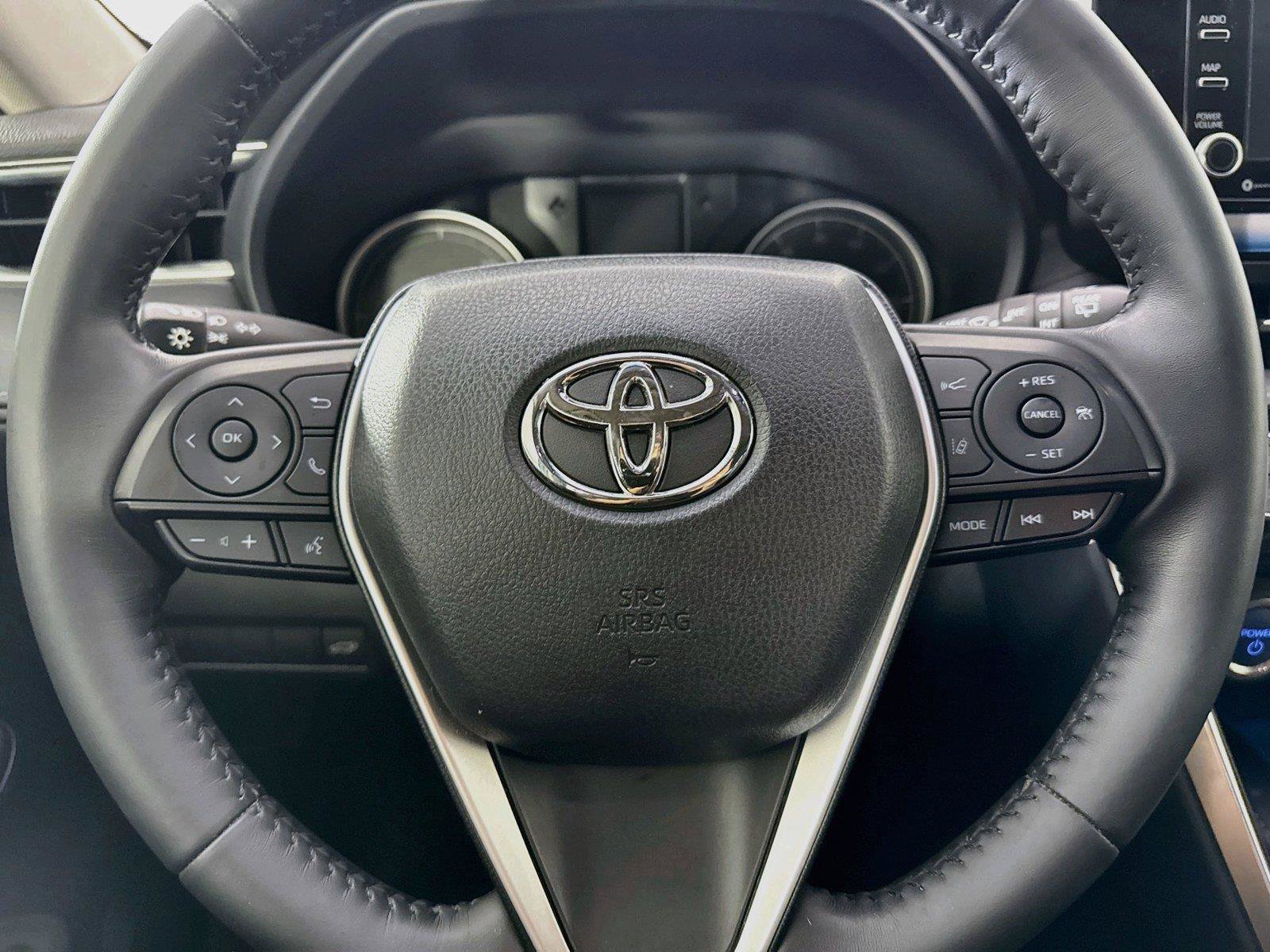 Used 2022 Toyota Venza LE AWD/4WD image 15