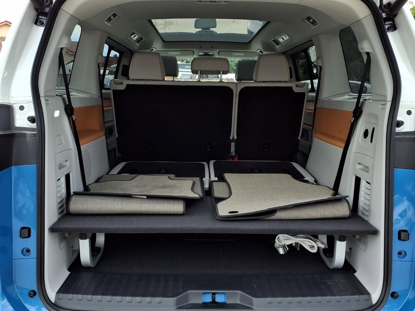 Certified 2025 Volkswagen ID. Buzz 1st Edition RWD image 9