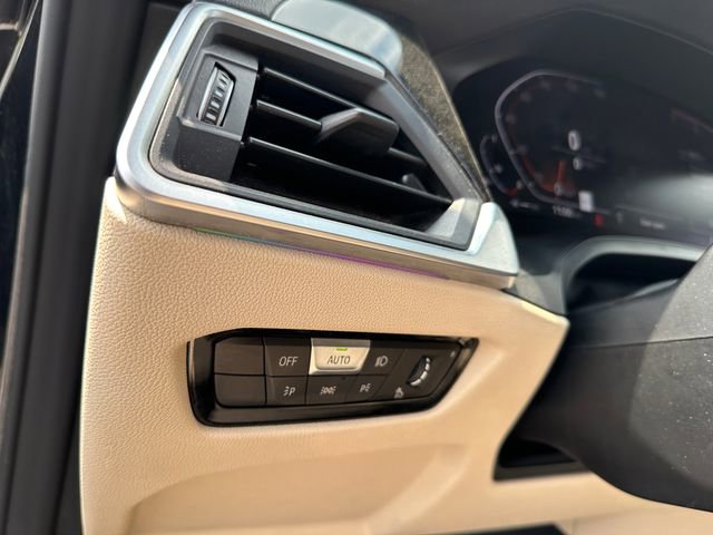 Used 2022 BMW 430i xDrive Convertible w/ Convenience Package image 15