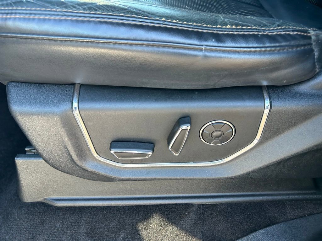 Certified 2020 Ford Expedition Platinum image 16