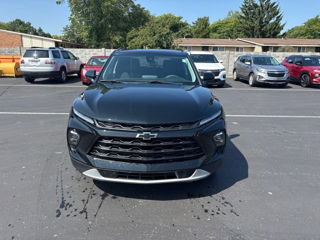 Certified 2024 Chevrolet Blazer LT w/ Convenience Package FWD image 3