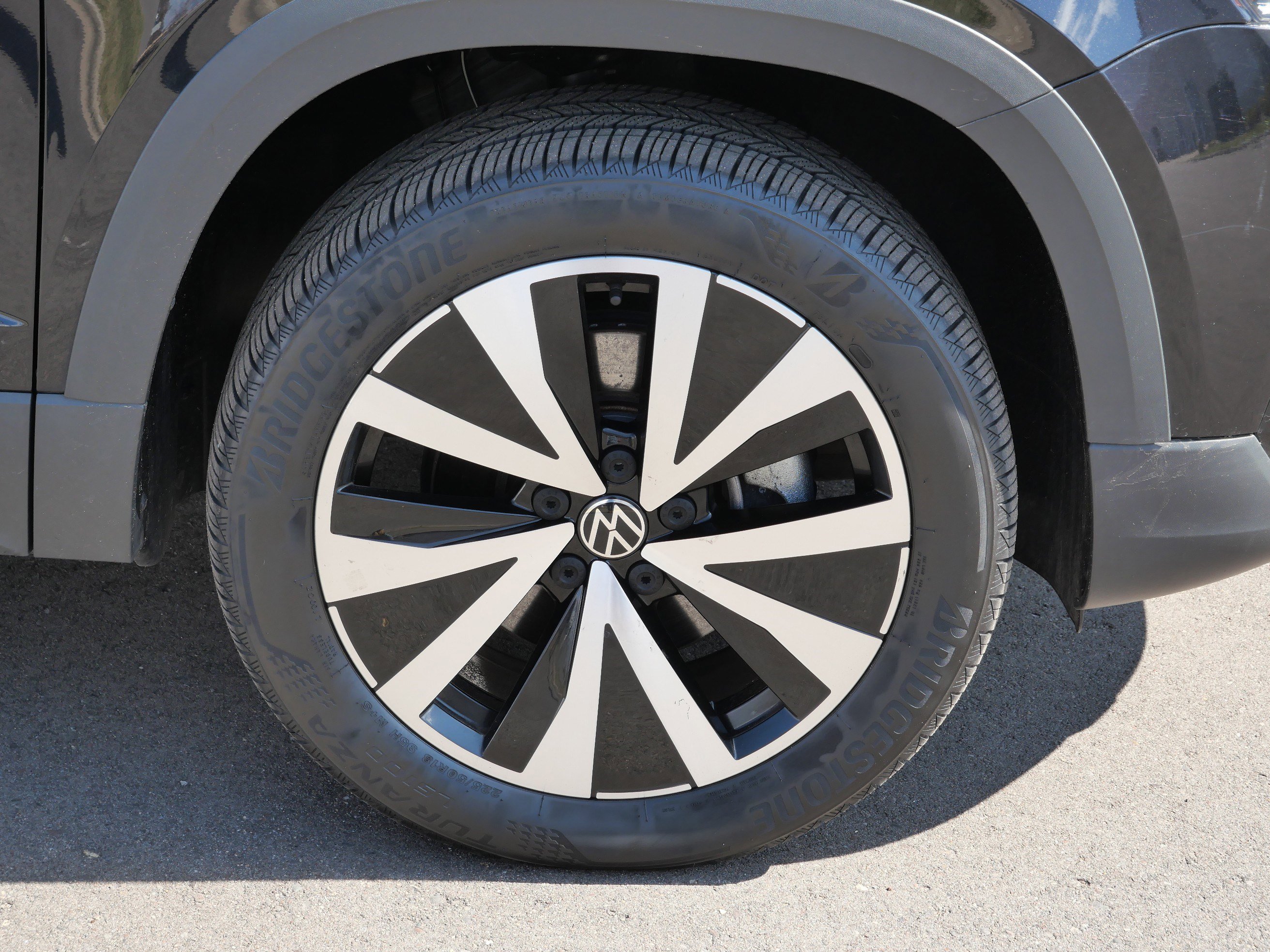 Certified 2022 Volkswagen Taos SE AWD/4WD image 15