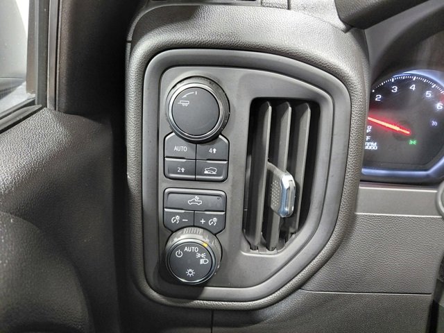 Certified 2024 Chevrolet Silverado 1500 Custom w/ Turbomax Blackout Package image 31