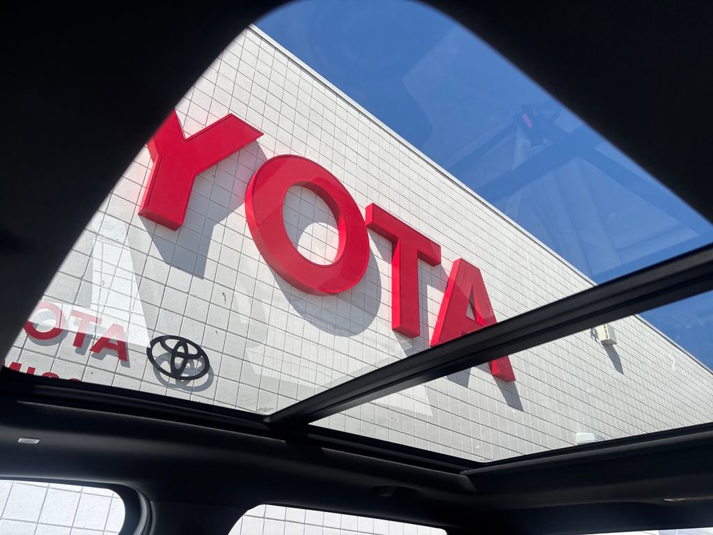 New 2026 Toyota Tundra Limited image 18