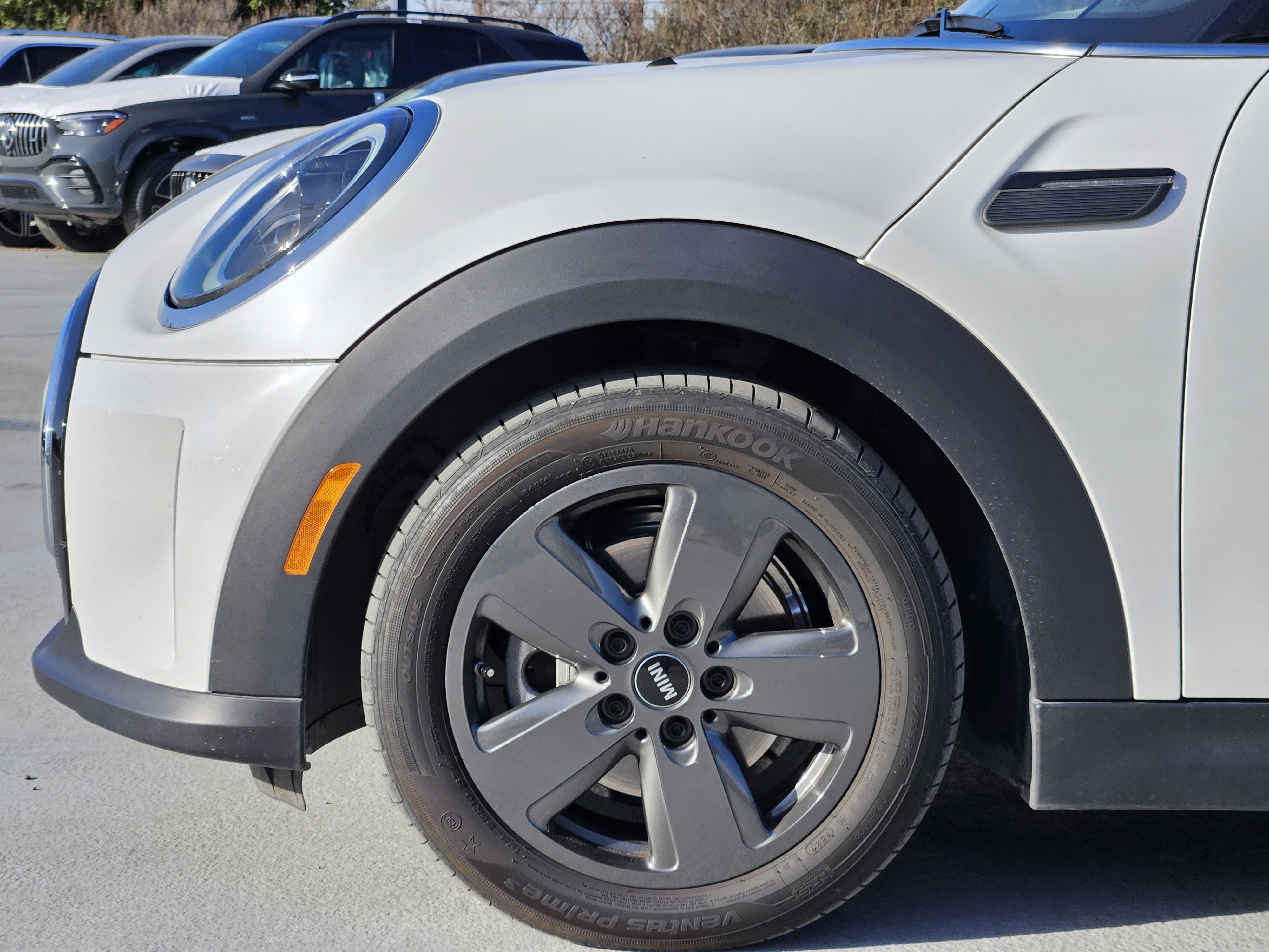 Used 2024 MINI Cooper Signature image 12