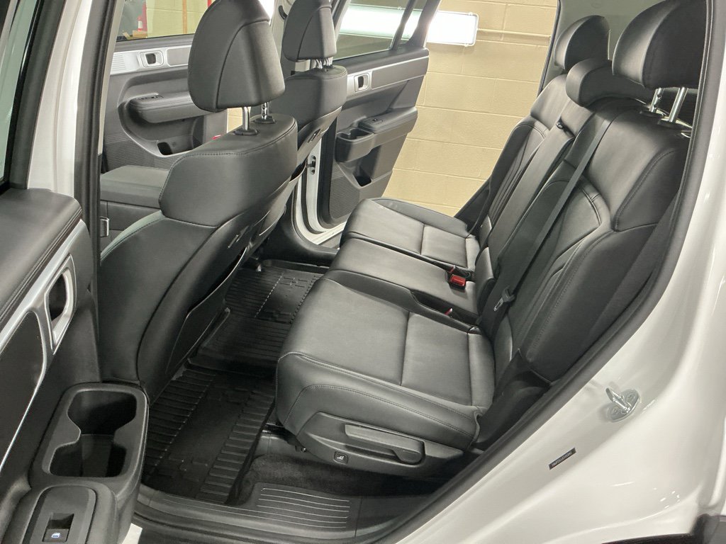 Used 2026 Hyundai Santa Fe SEL AWD/4WD image 13