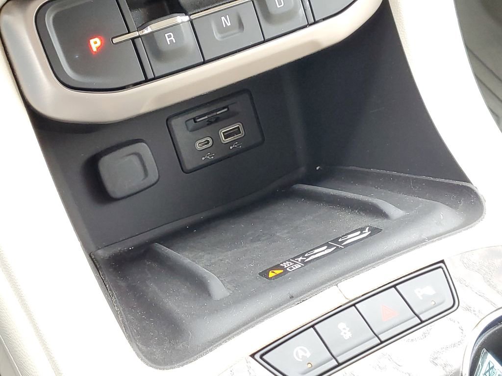 Used 2023 GMC Acadia Denali w/ Trailering Package image 17