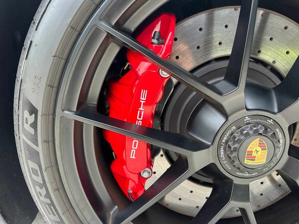 Certified 2026 Porsche 911 Targa 4 GTS AWD/4WD image 18