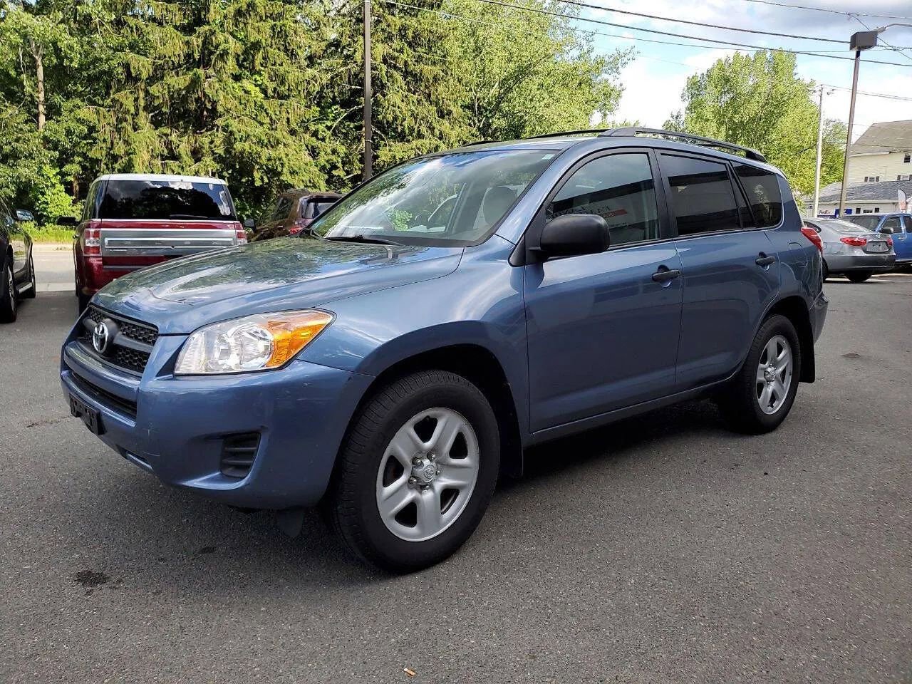 Used 2011 Toyota RAV4 4WD image 2