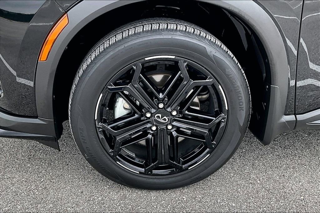 Certified 2026 INFINITI QX60 Sport w/ Dark Cargo Package AWD/4WD image 11