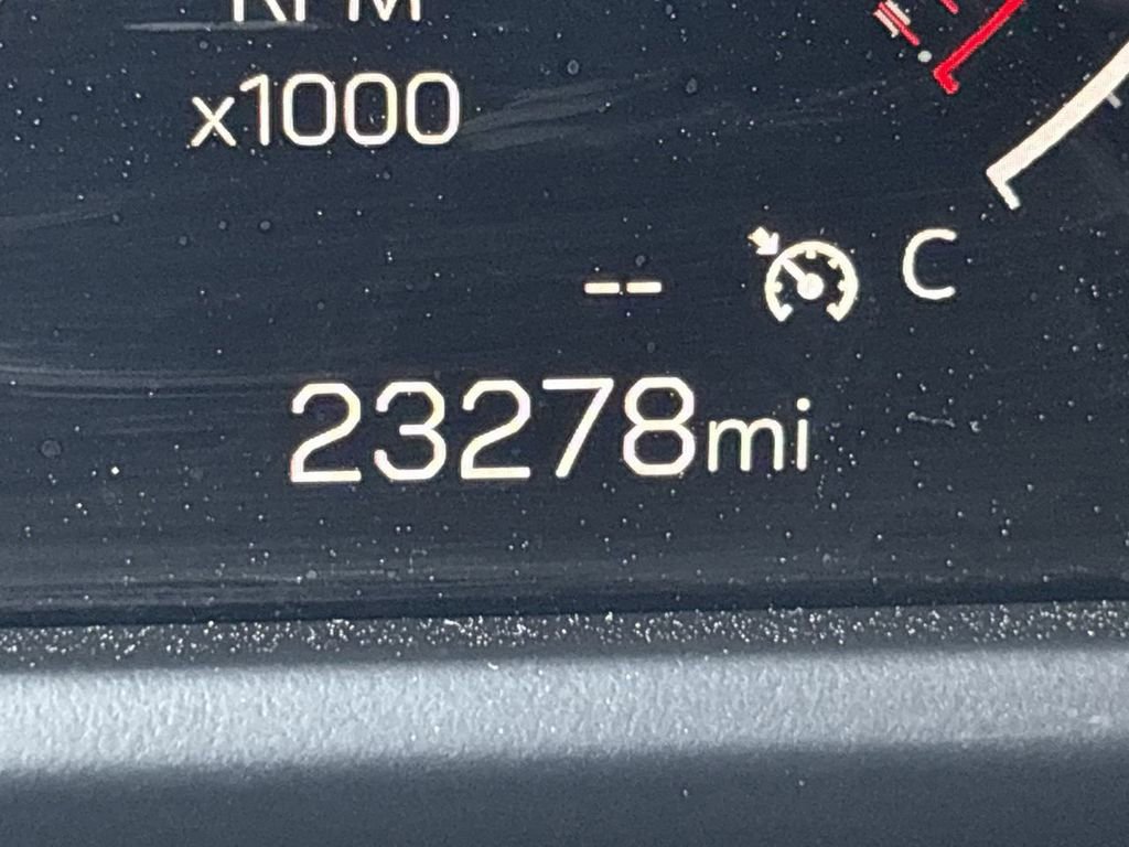 Certified 2025 GMC Acadia Elevation image 12