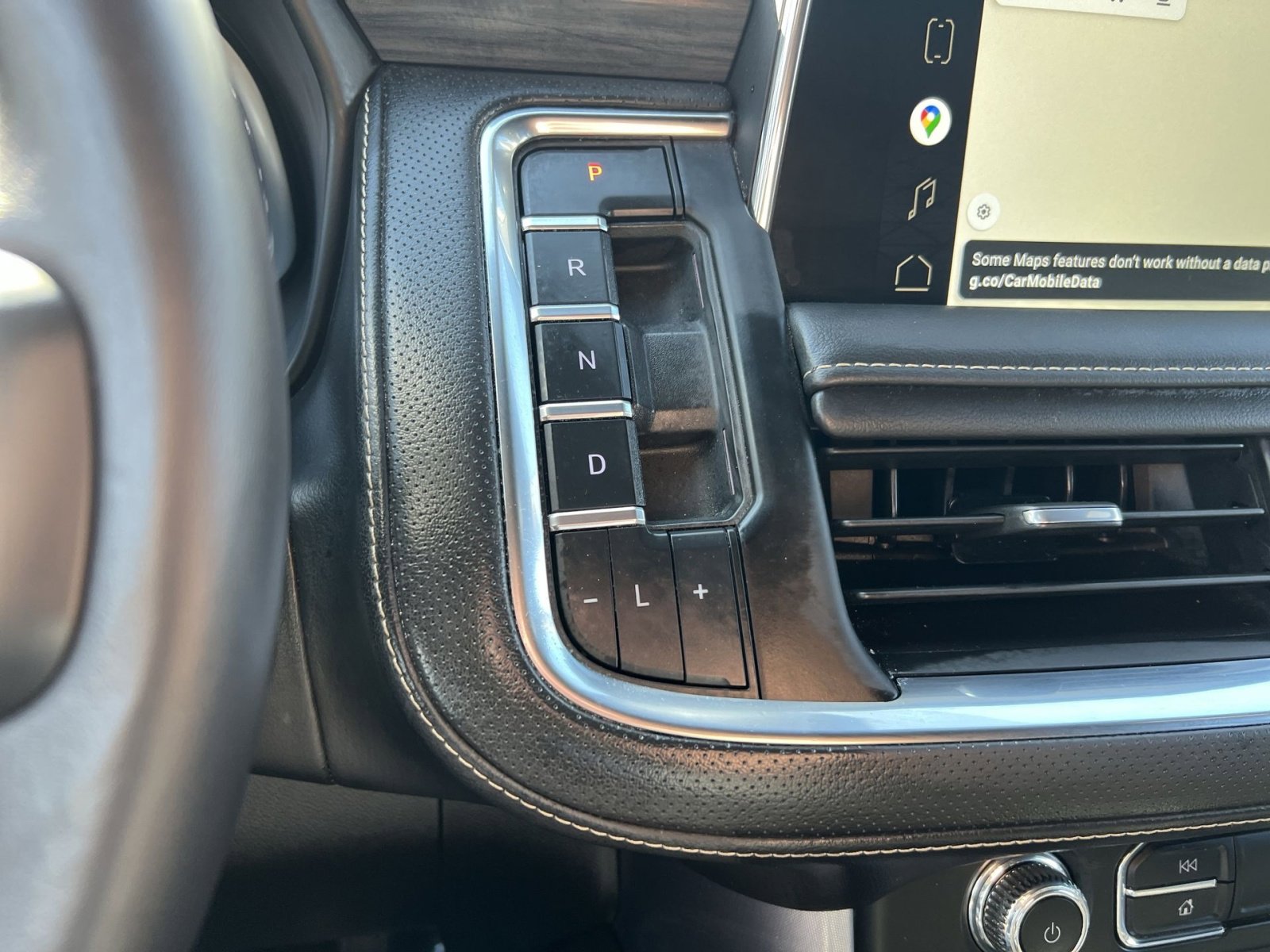 Used 2022 GMC Yukon XL SLT w/ SLT Premium Package image 30