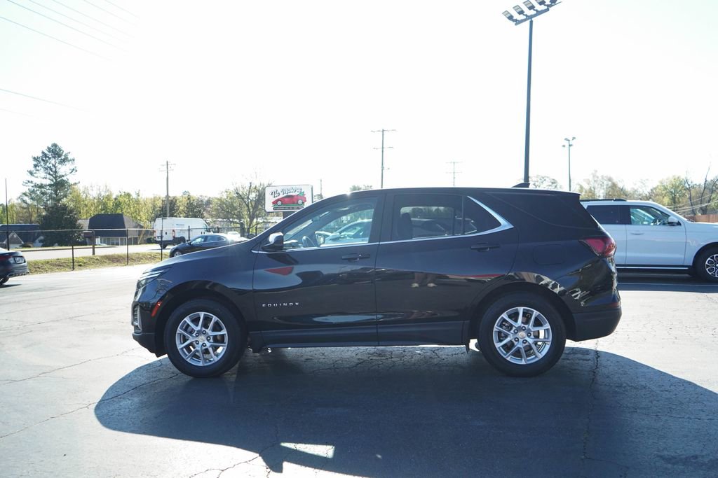 Used 2023 Chevrolet Equinox LT w/ Driver Convenience Package image 17