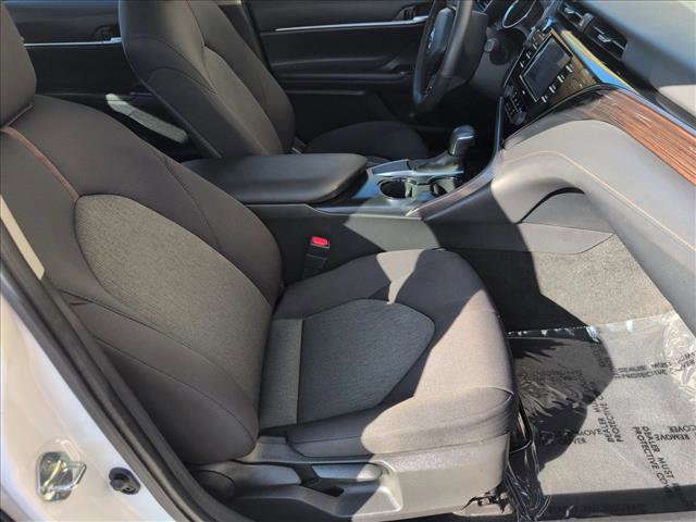 Used 2020 Toyota Camry LE w/ Convenience Package image 21