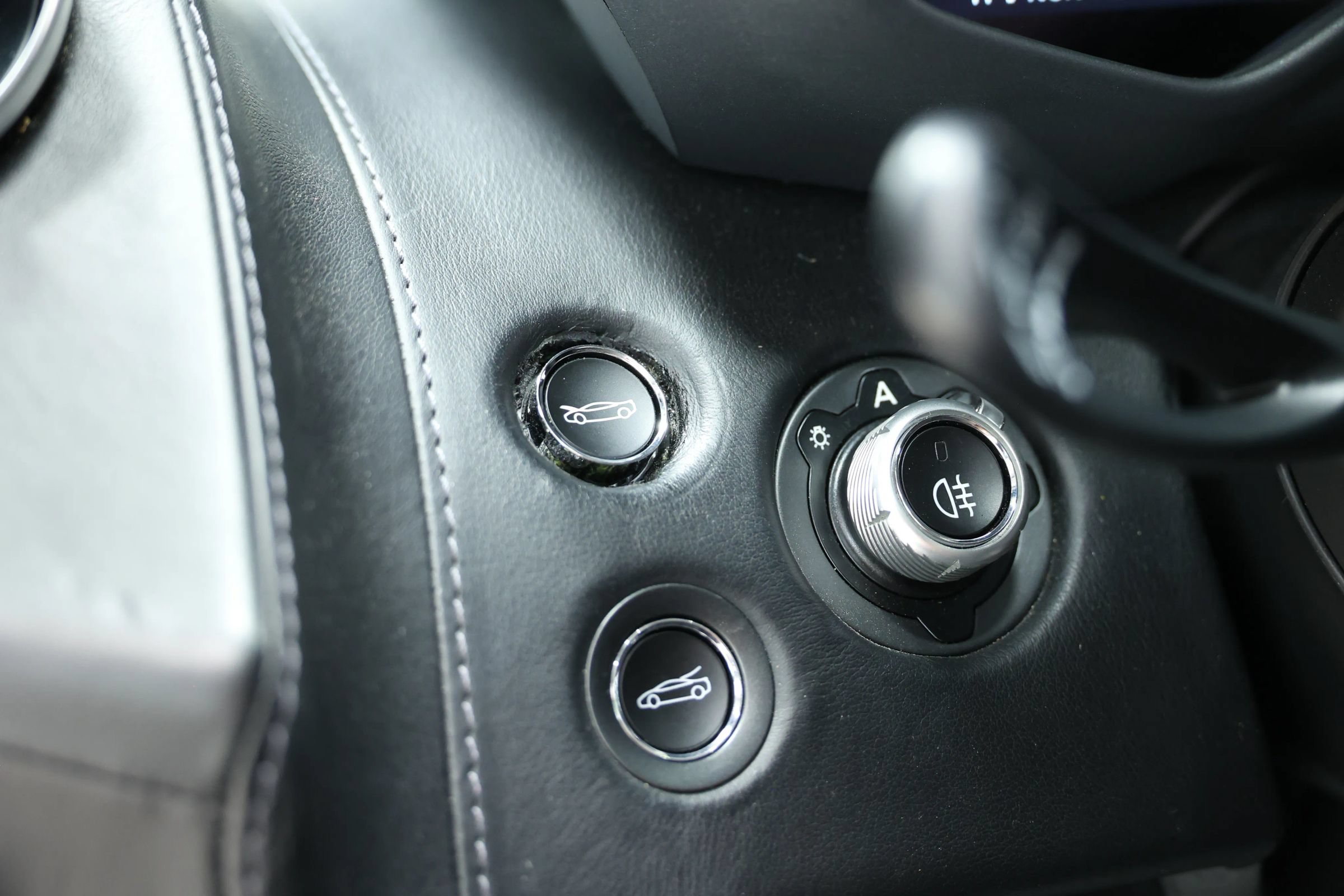 Used 2021 McLaren GT RWD image 29