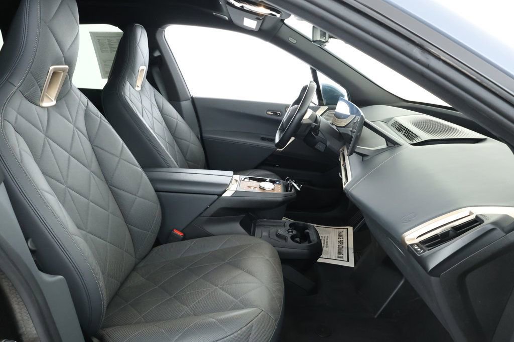 Used 2023 BMW iX M60 w/ Executive Package image 22