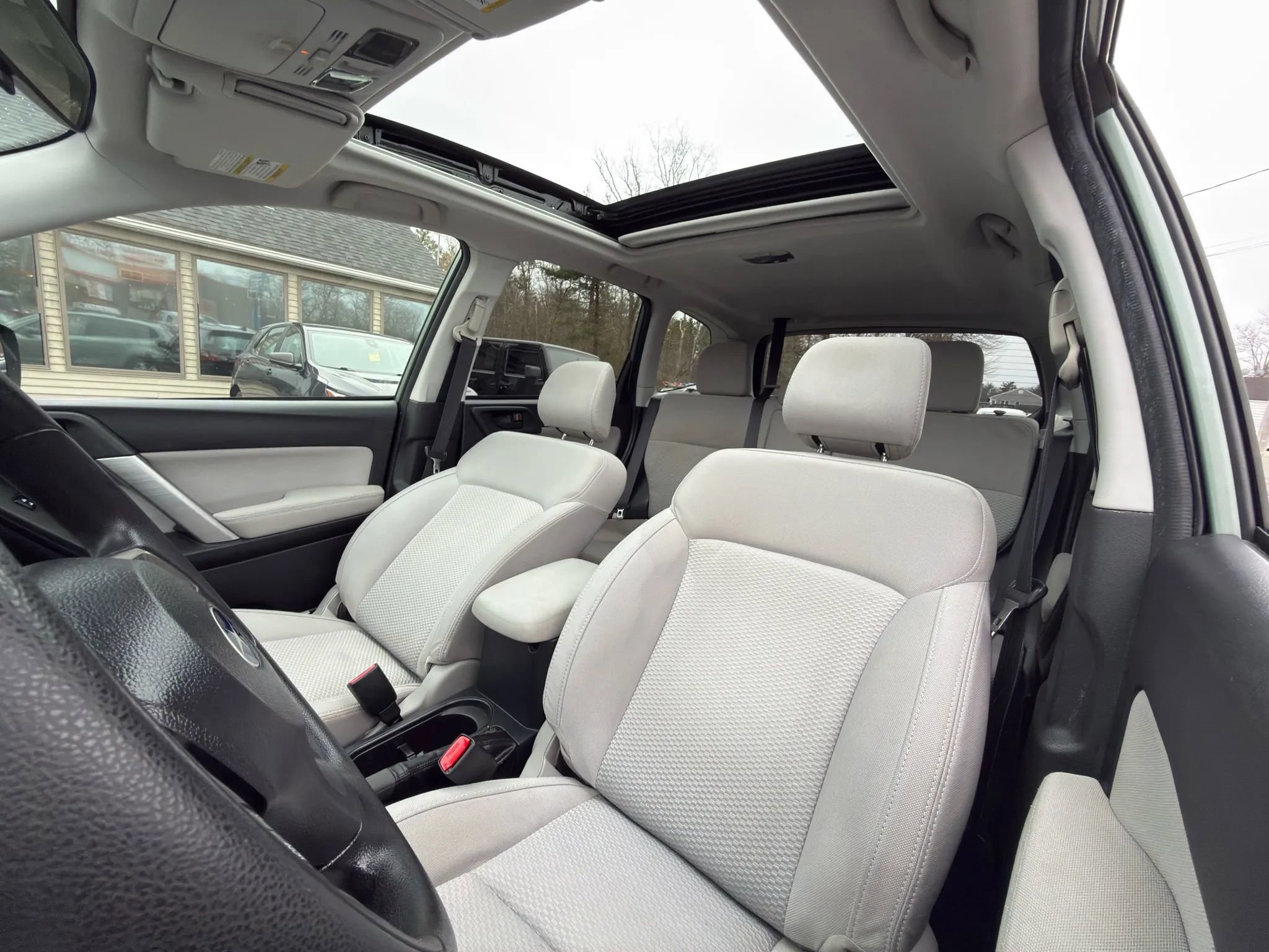 Used 2015 Subaru Forester 2.5i Premium w/ All-Weather Package image 29