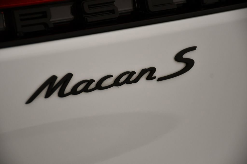 Used 2024 Porsche Macan S image 11