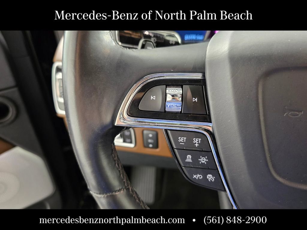 Used 2023 Lincoln Navigator Reserve image 19