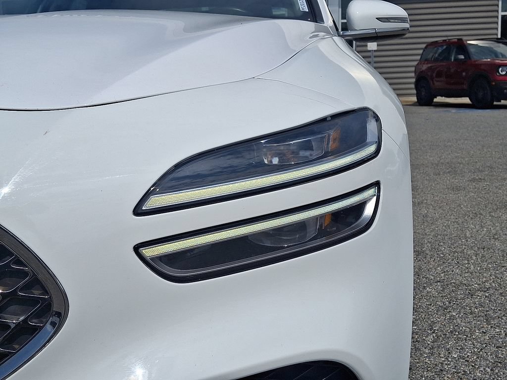 Used 2025 Genesis G70 2.5T RWD image 9