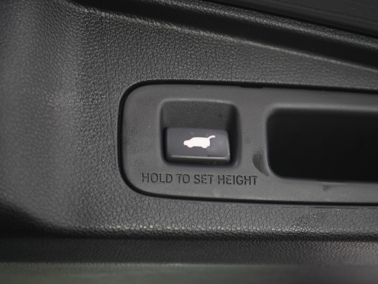 Used 2021 Honda CR-V Touring image 11