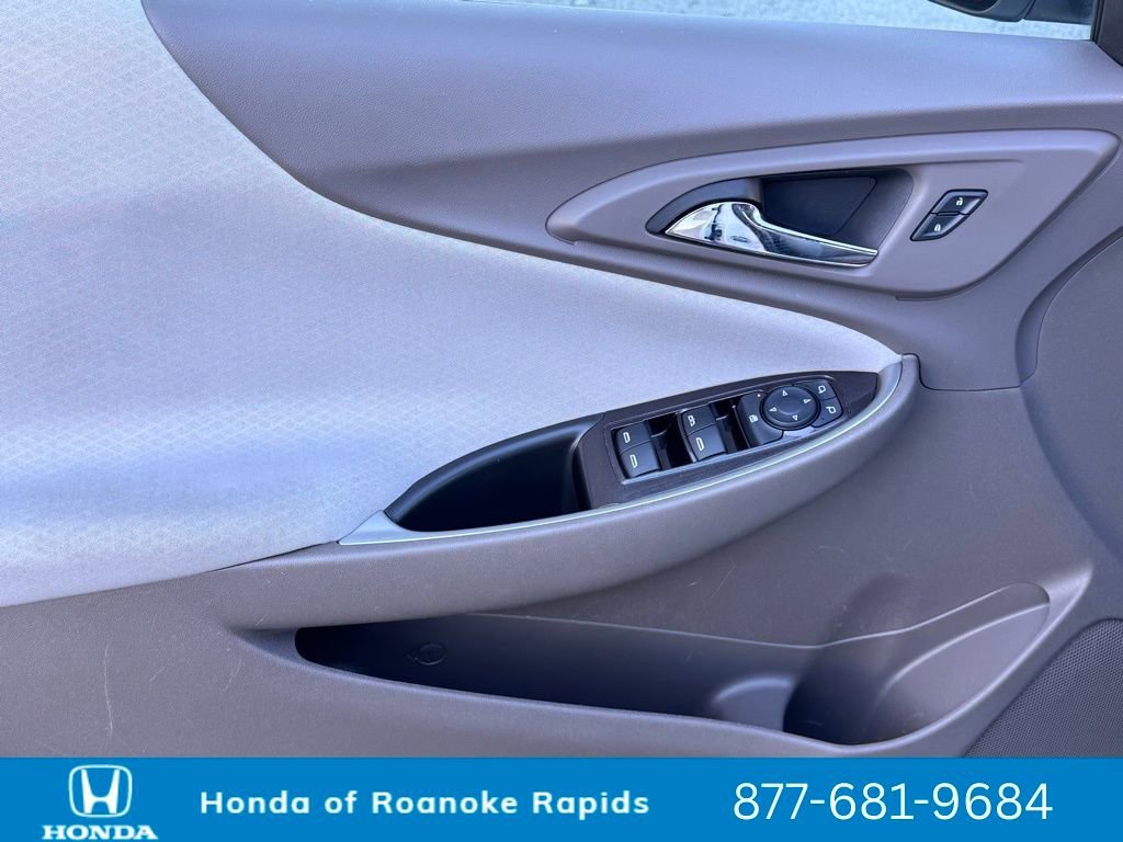 Used 2024 Chevrolet Malibu LT image 24
