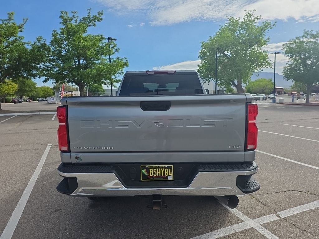 Certified 2024 Chevrolet Silverado 2500 LTZ AWD/4WD image 4