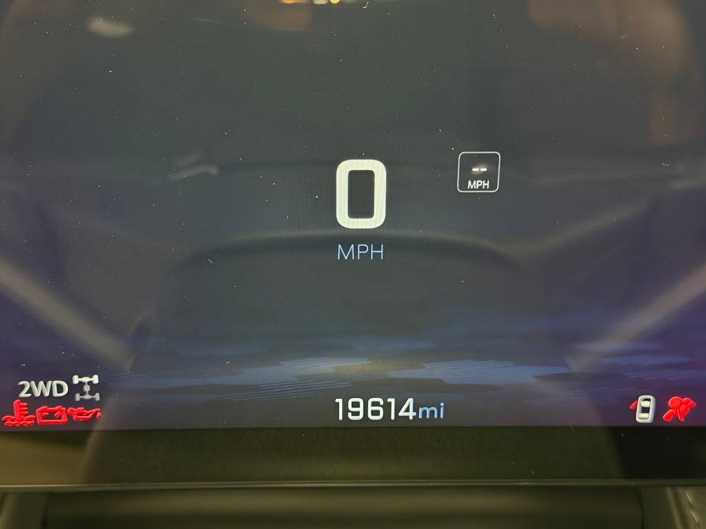Used 2025 Chevrolet Equinox LT AWD/4WD image 14
