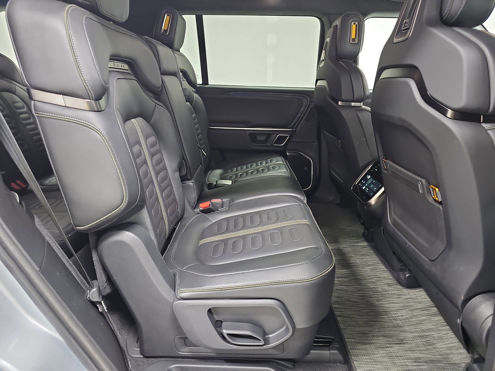 Used 2024 Rivian R1S Adventure image 23