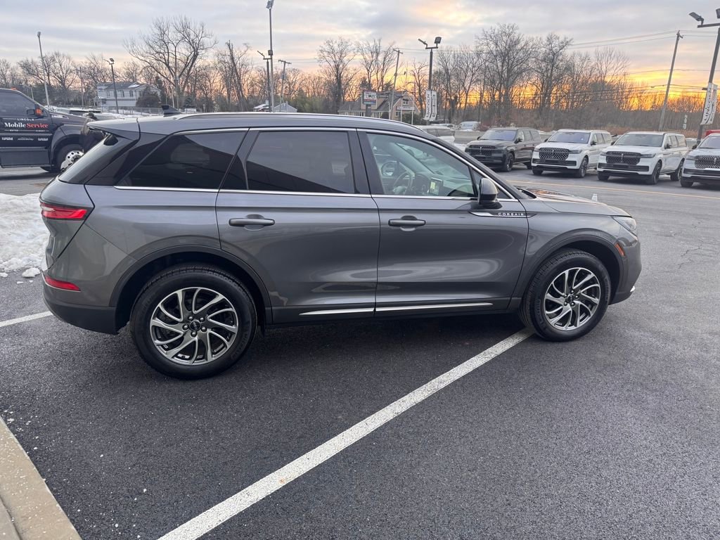 Certified 2022 Lincoln Corsair AWD w/ Equipment Group 101A image 7