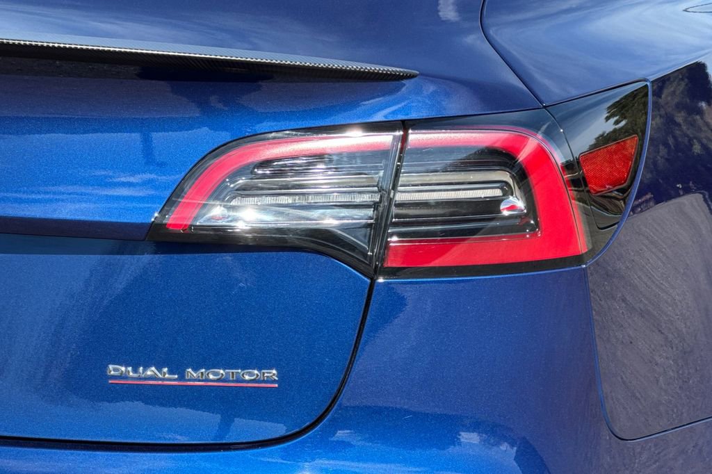 Used 2023 Tesla Model 3 Performance image 32