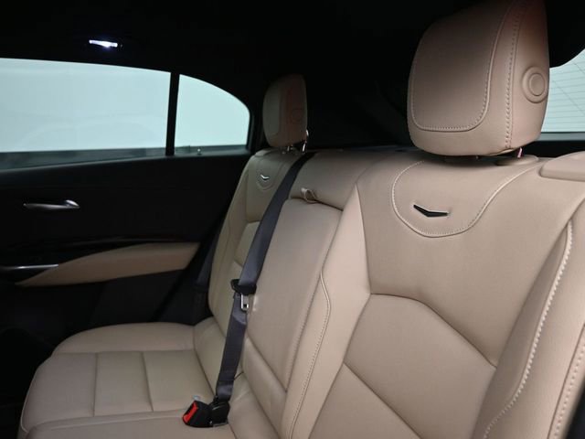 Used 2024 Cadillac XT4 Luxury w/ Cold Weather Package AWD/4WD image 14