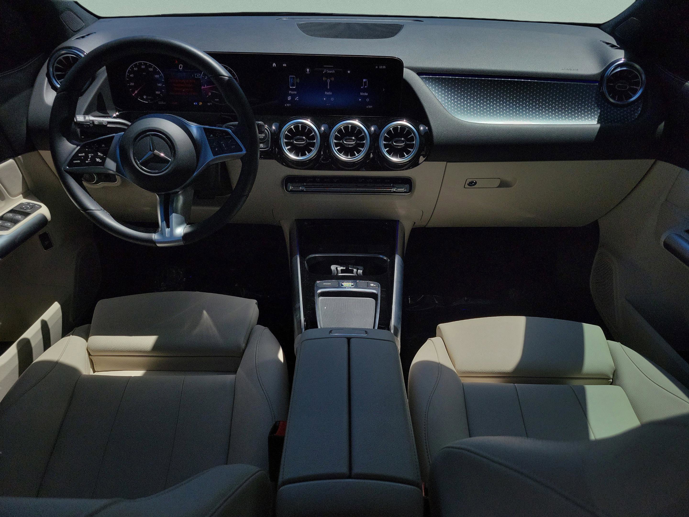 Certified 2025 Mercedes-Benz GLA 250 image 12