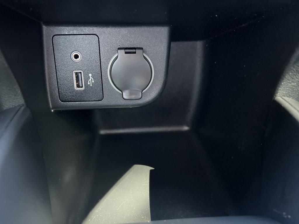 Used 2024 Nissan Kicks S image 27