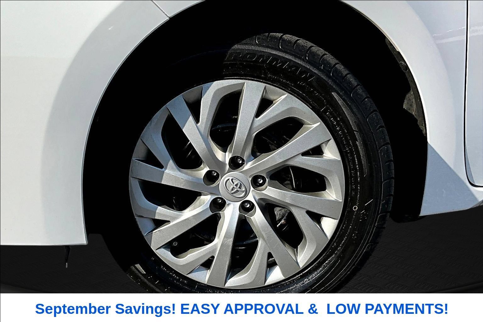 Used 2017 Toyota Corolla LE FWD image 29