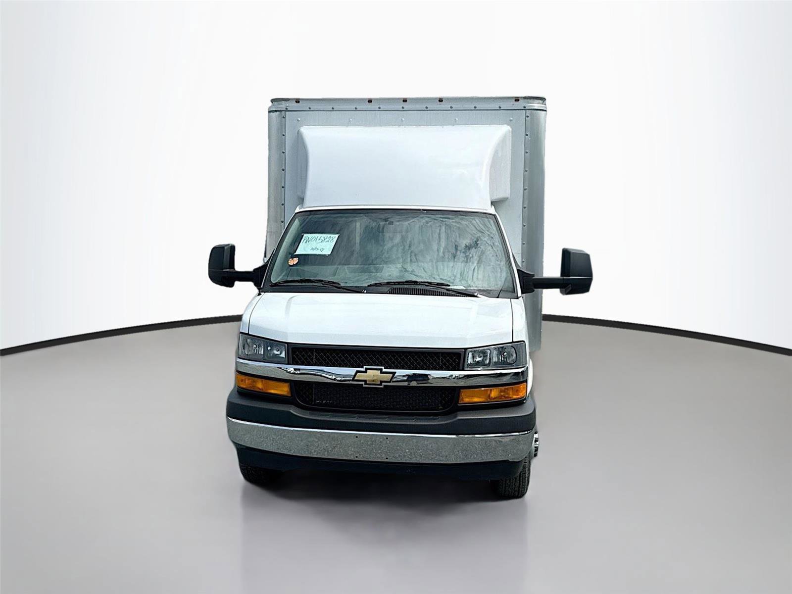 New 2024 Chevrolet Express 4500 w/ Power Convenience Package RWD image 2