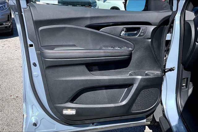 New 2026 Honda Ridgeline Black Edition image 13