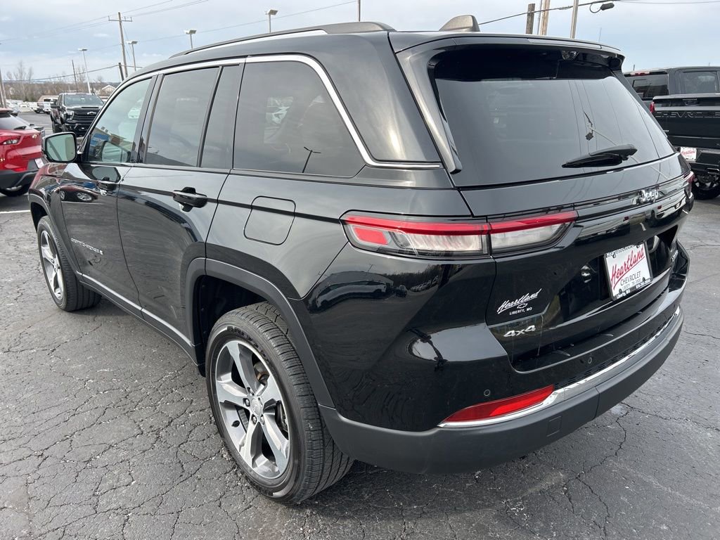 Used 2023 Jeep Grand Cherokee Limited w/ Luxury Tech Group II image 7