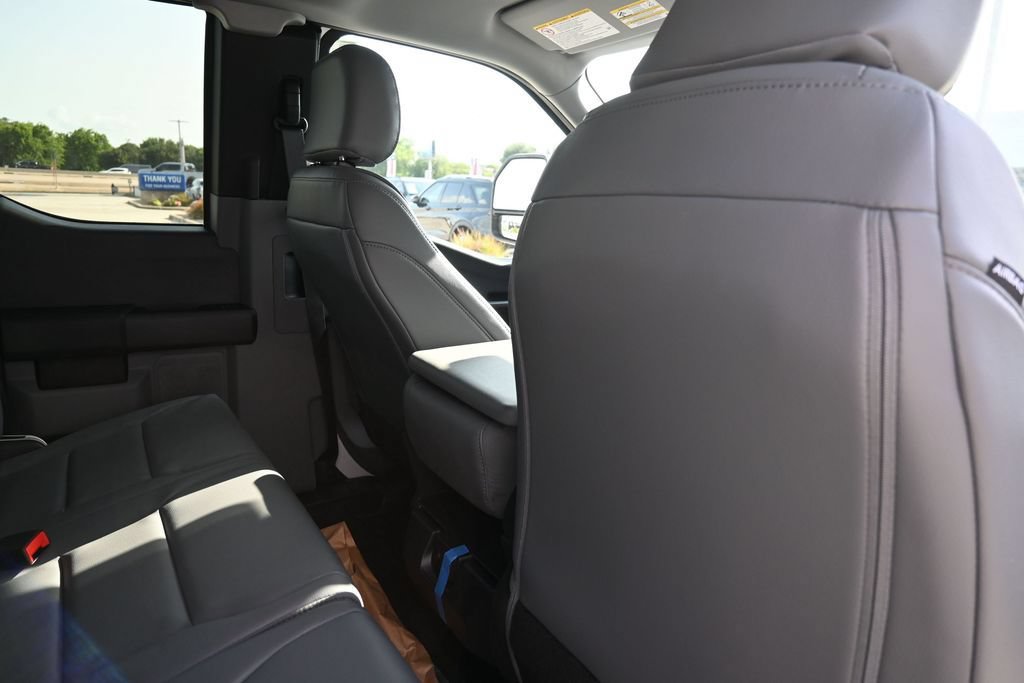 New 2026 Ford F550 4x4 Supercab Super Duty image 18