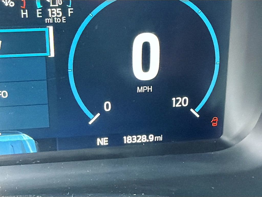 Used 2022 Ford F150 Lariat w/ Equipment Group 502A High image 12